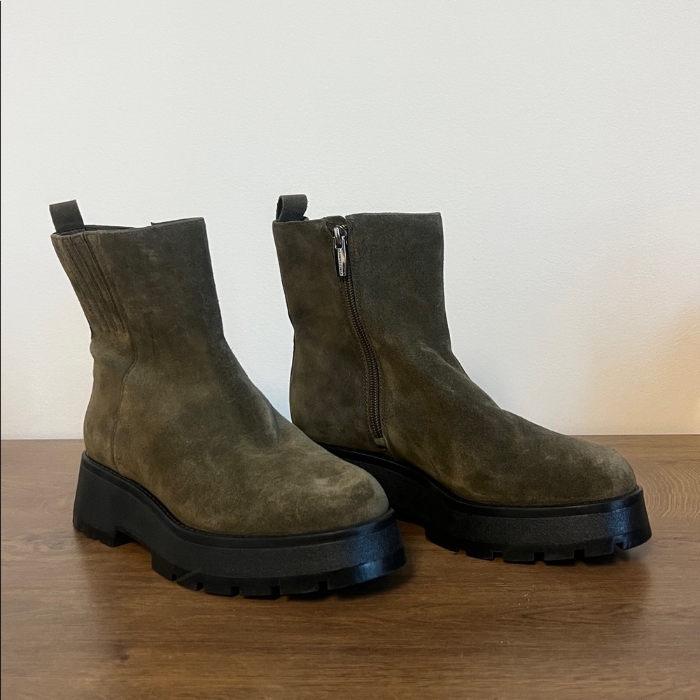Vince Camuto Neframes Bootie Green 6 1/2